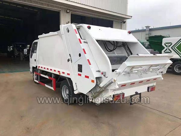 QingLing ISUZU 100P Garbage Compactor Truck