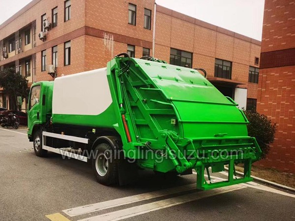 ISUZU CHINA 700P 4x2 8m³ Garbage Compactor Truck