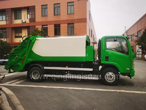 ISUZU 8m³ Garbage Compactor Truck