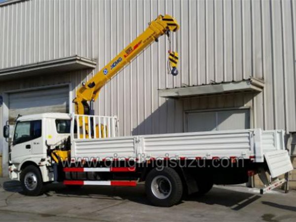 ISUZU CHINA 700P 4x2 5 Tons Crane Truck