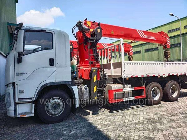 VC61 6x4 8 Tons Crane Truck