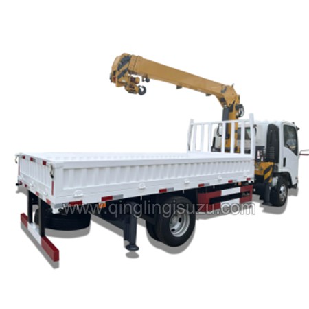 QINGLING ISUZU KV600 3 Ton Crane Truck