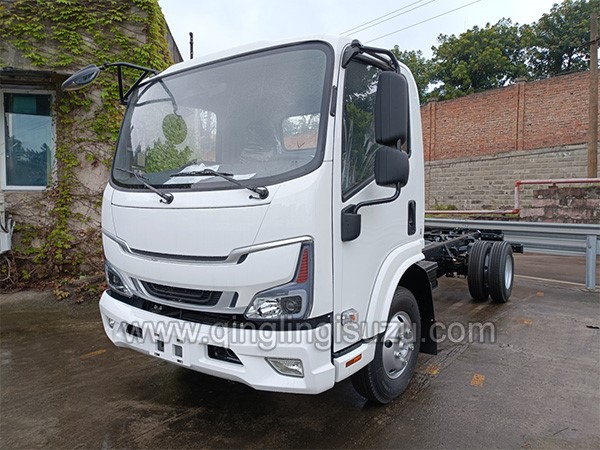 QINGLING New M100 4x2 Diesel Chassis Truck