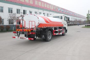 Cheap Price  Big Volume Sprinkling Truck With 10 M³ Stainless Steel Tank