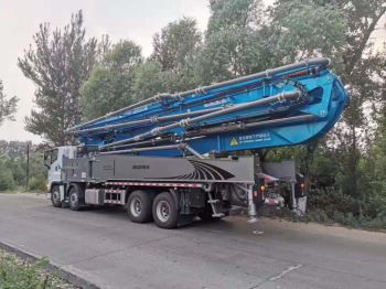  CHINA 8x4 56m Concrete Pump Truck