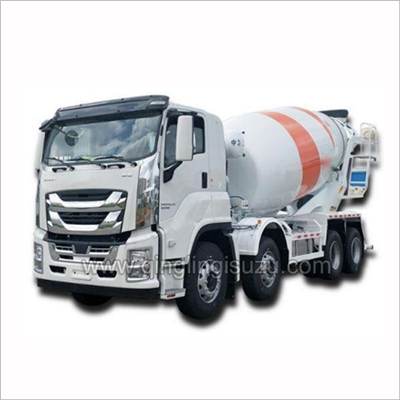Qingling  GIGA VC61 8x4 Concrete Mixer Truck